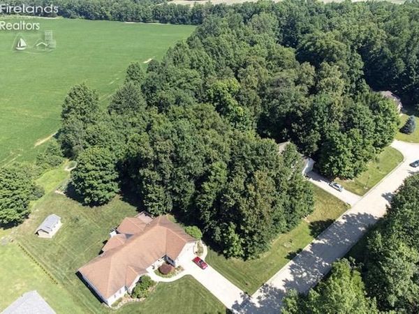 258 Stony Brook Lane, Wakeman, OH 44889