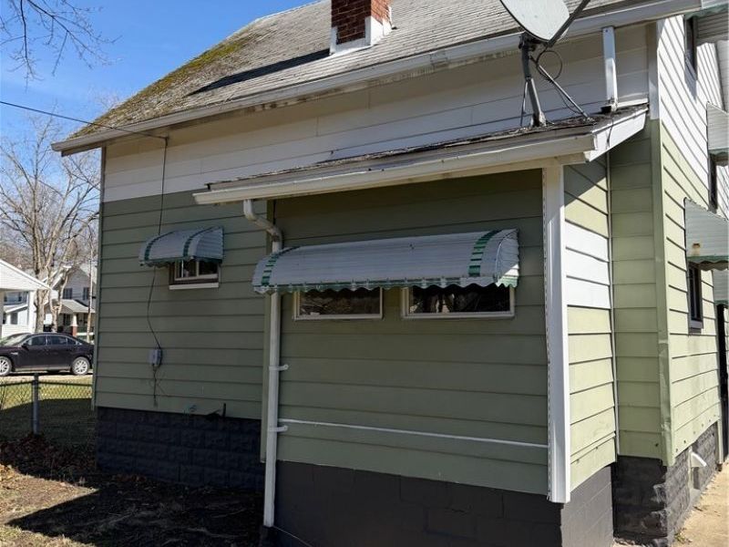 404 Noah Avenue, Akron, OH 44320 Photo 3