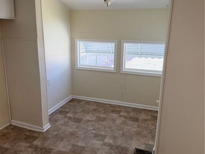 404 Noah Avenue, Akron, OH 44320 Photo 9