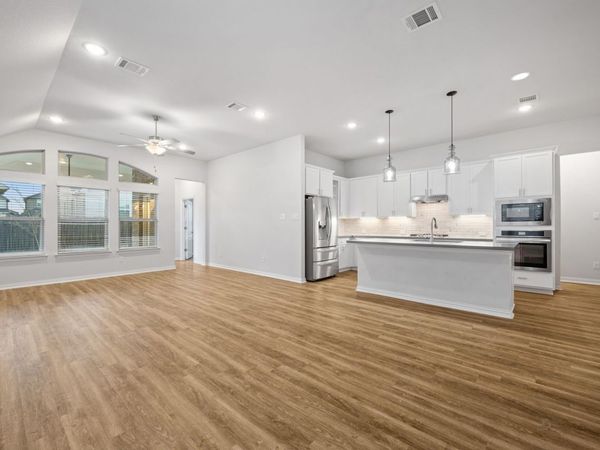 117 Switch Bud DR, Buda, TX 78610