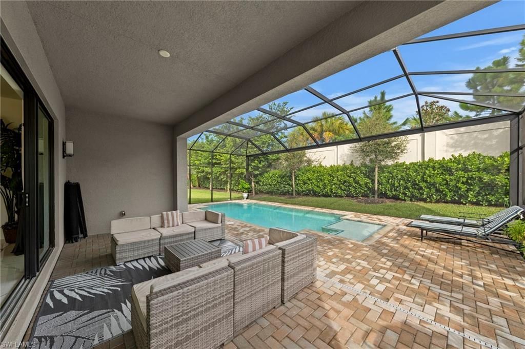 12830 Hawkins Dr, Estero, FL 33928 Photo