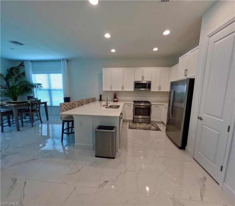 12830 Hawkins Dr, Estero, FL 33928 Photo