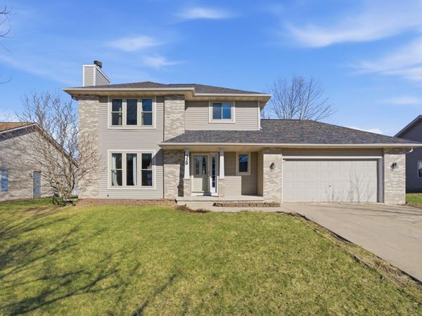 329 N Heatherstone Drive, Sun Prairie, WI 53590