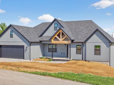 195 Lakeland Drive, Harrodsburg, KY 40330