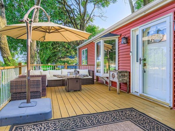 1387 Hadley Avenue N, Oakdale, MN 55128