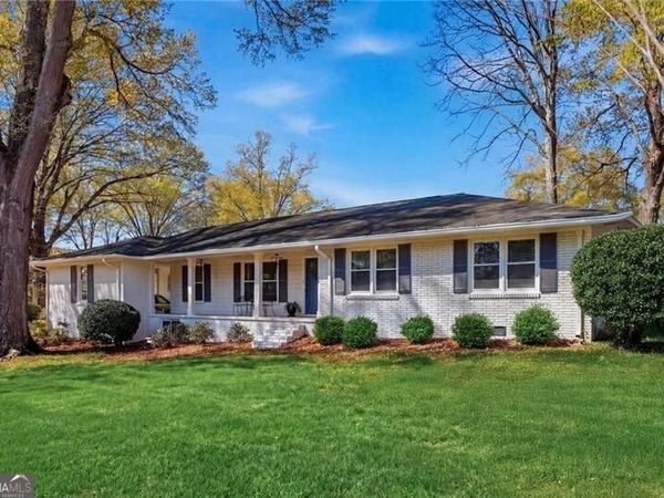 555 Allgood Road NE, Marietta, GA 30060