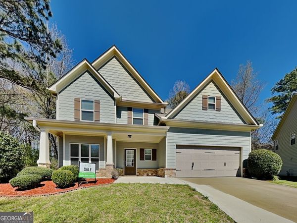 573 Cherry Creek Drive, Loganville, GA 30052