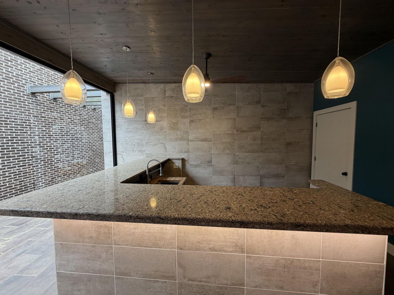 916 & 918 Front Street Photo 21