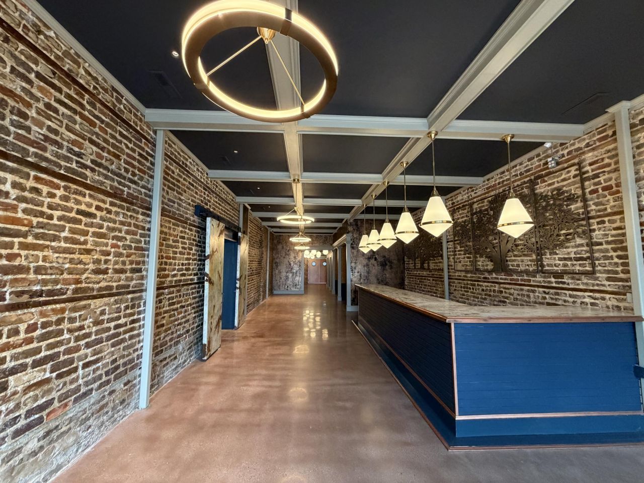 916 & 918 Front Street Photo 5