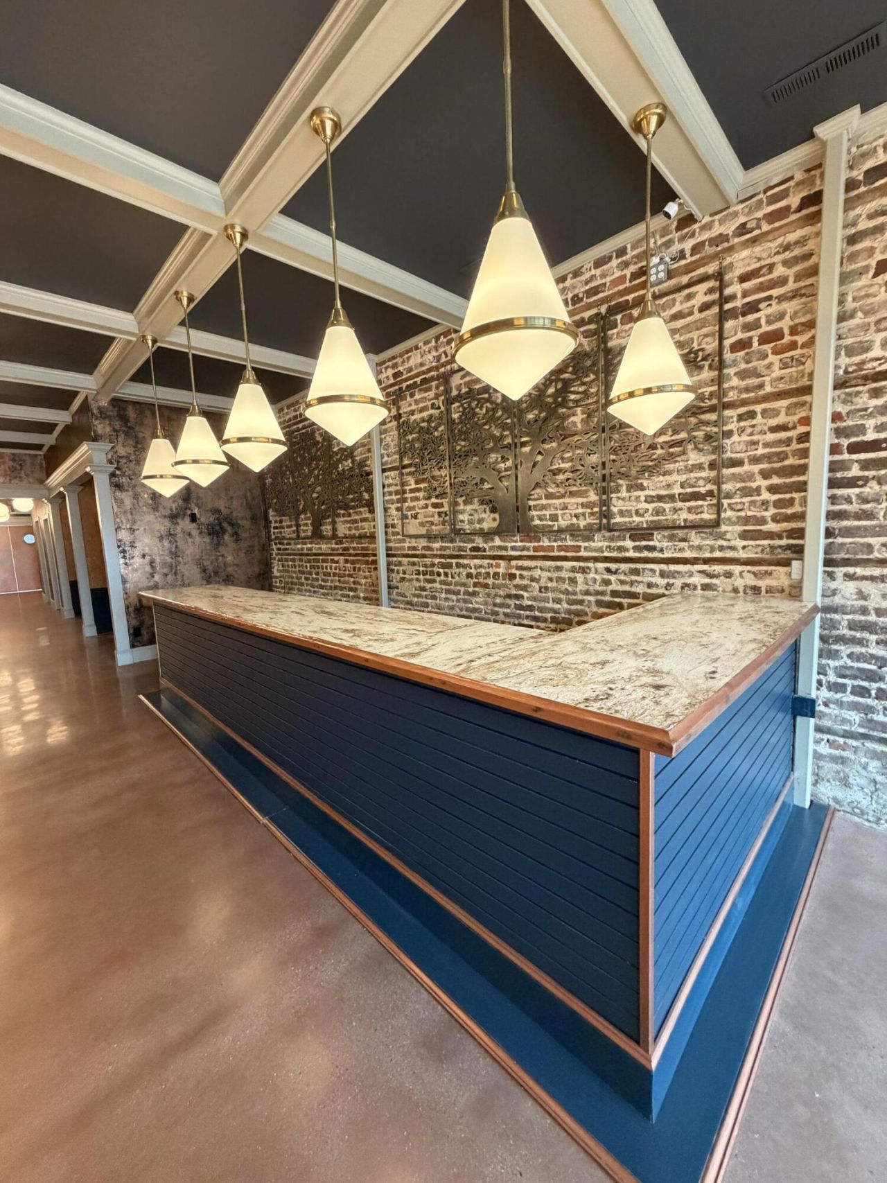 916 & 918 Front Street Photo 6