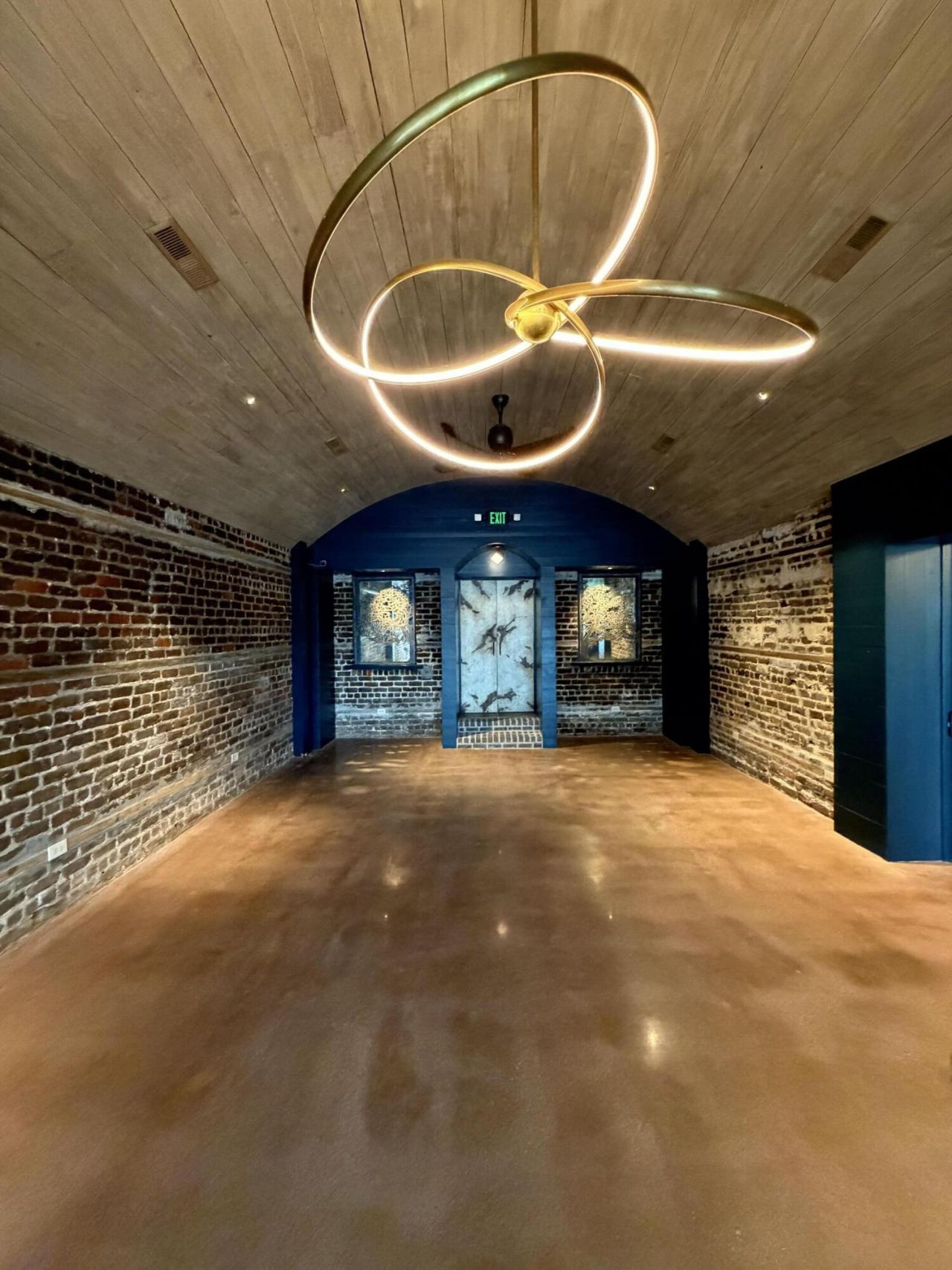 916 & 918 Front Street Photo 8