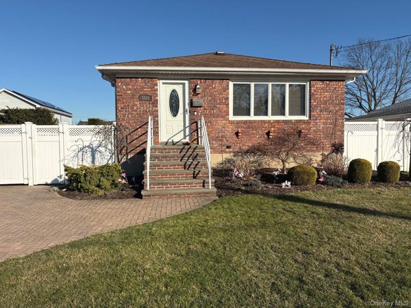 3341 Elliott Boulevard , Oceanside, NY 11572