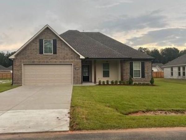 42290 BLUE BAY Drive, Ponchatoula, LA 70454