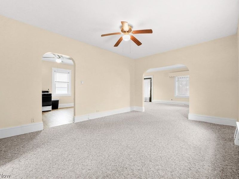 233 W Cambridge Street, Alliance, OH 44601 Photo 16