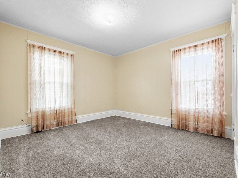 233 W Cambridge Street, Alliance, OH 44601 Photo 23