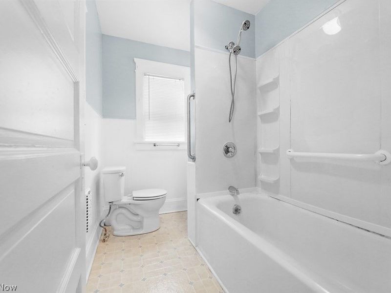 233 W Cambridge Street, Alliance, OH 44601 Photo 28