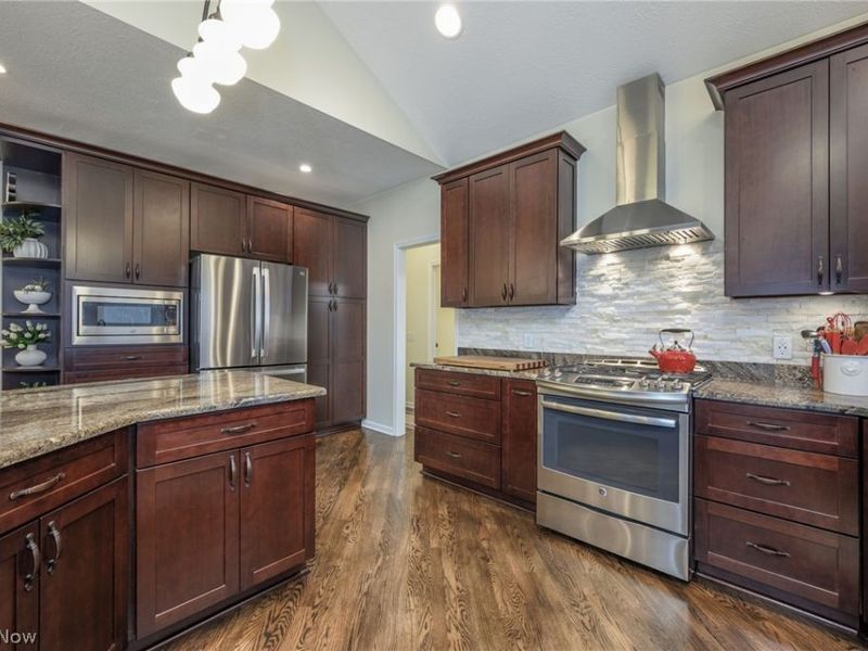 3209 Pimlico Boulevard , Stow, OH 44224 Photo 5