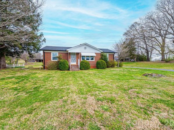 3554 Us Hwy 64 90 Highway W, Taylorsville, NC 28681