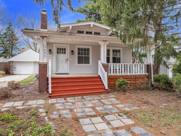 2650 Kimberley Road, Ann Arbor, MI 48104
