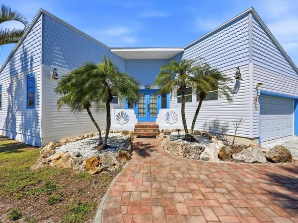 1052 KANT STREET , ENGLEWOOD, FL 34224