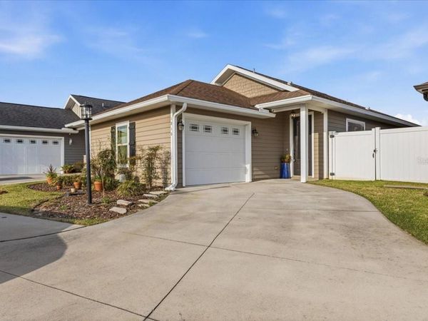 1810 SW 246TH DRIVE , NEWBERRY, FL 32669