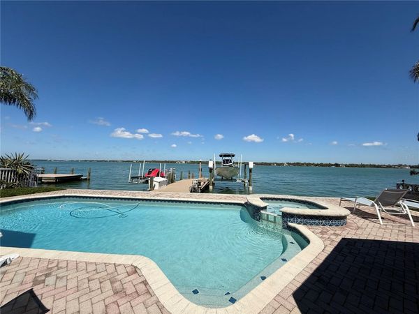 11445 9TH STREET E, TREASURE ISLAND, FL 33706