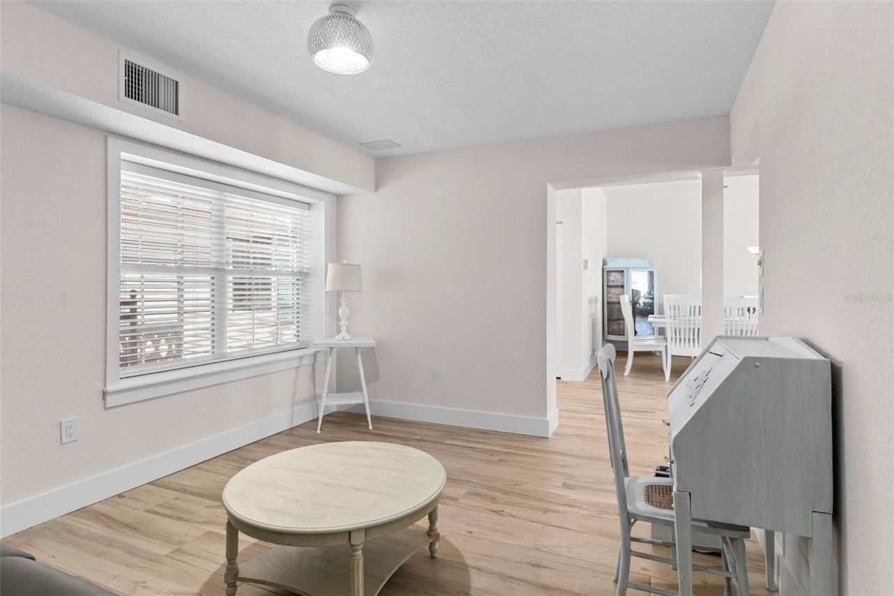 11445 9th Street E, Treasure Island, FL 33706 Photo