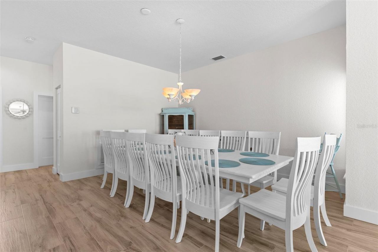 11445 9th Street E, Treasure Island, FL 33706 Photo