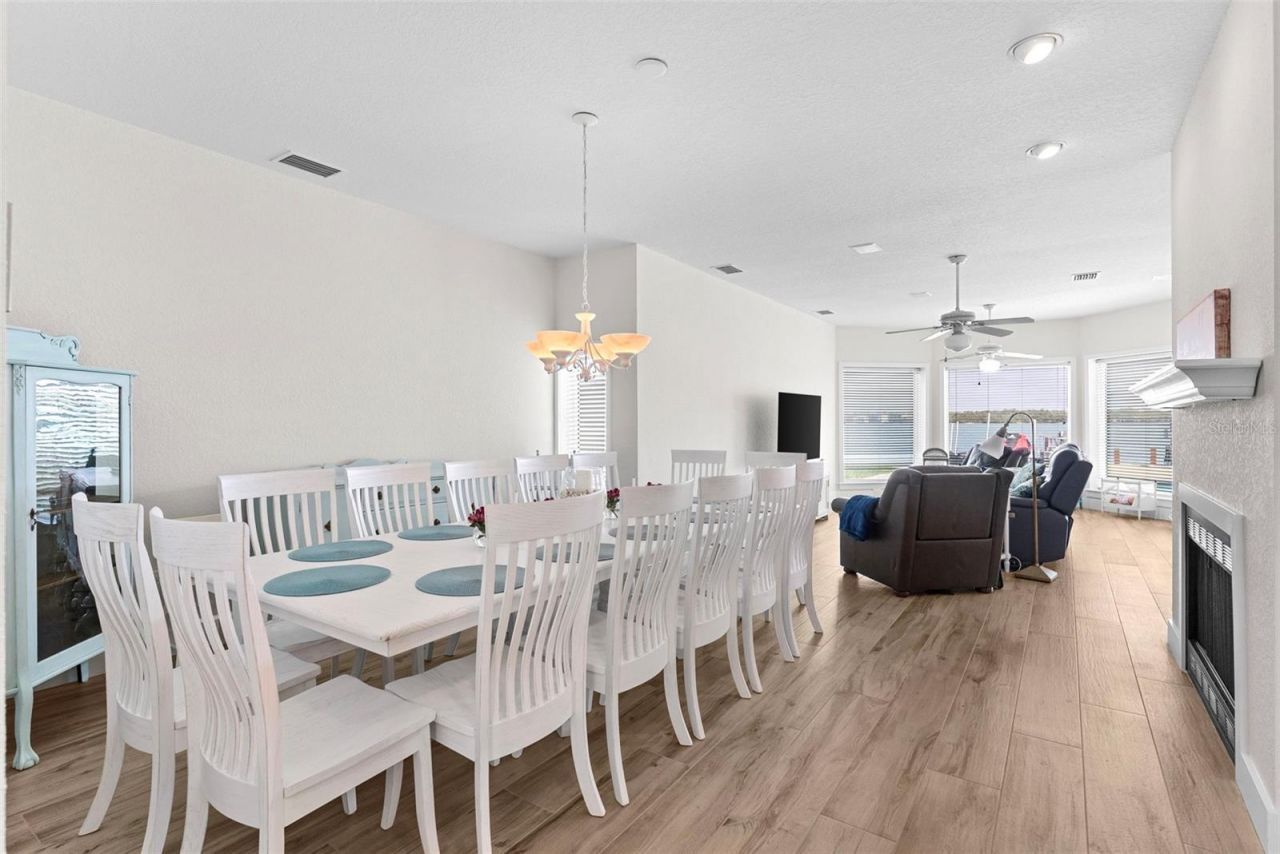 11445 9th Street E, Treasure Island, FL 33706 Photo