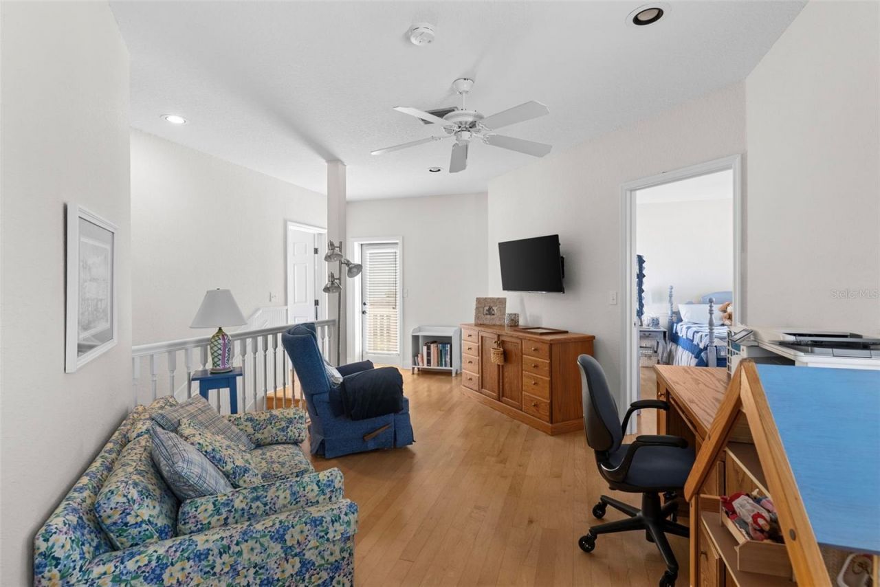 11445 9th Street E, Treasure Island, FL 33706 Photo
