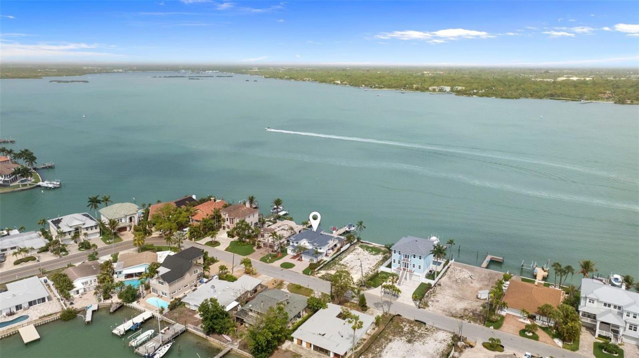 11445 9th Street E, Treasure Island, FL 33706 Photo