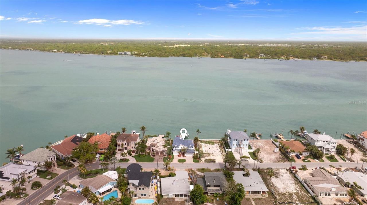 11445 9th Street E, Treasure Island, FL 33706 Photo