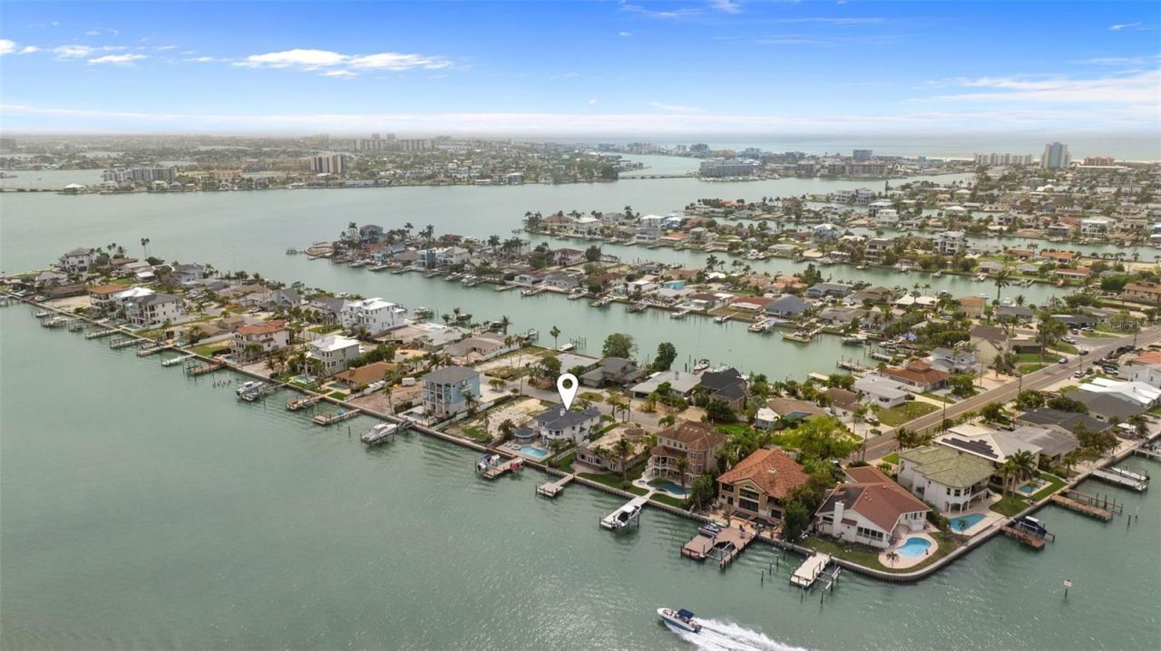11445 9th Street E, Treasure Island, FL 33706 Photo