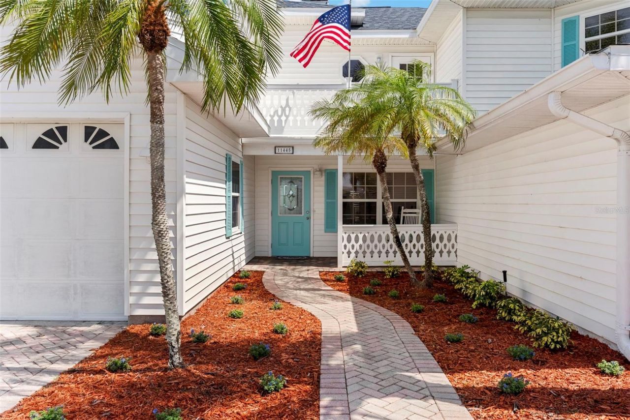 11445 9th Street E, Treasure Island, FL 33706 Photo