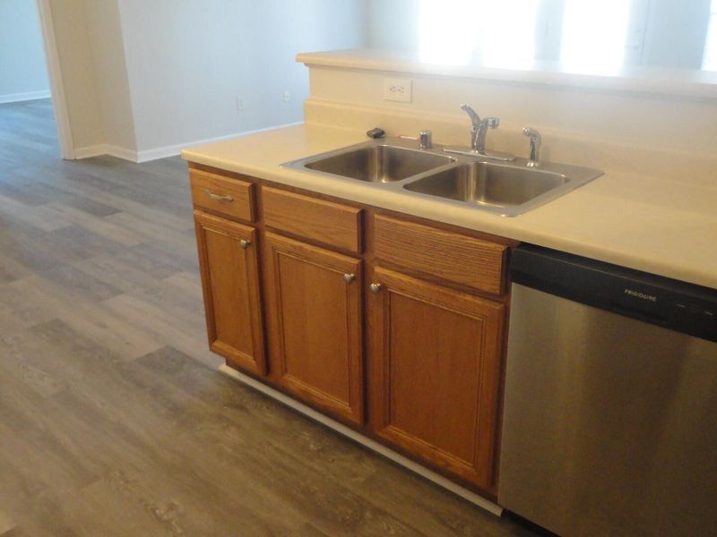 955 Mistflower Lane, Florence, KY 41042 Photo 5