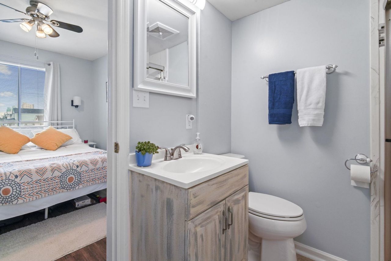 301 N Waccamaw Dr. Photo 13