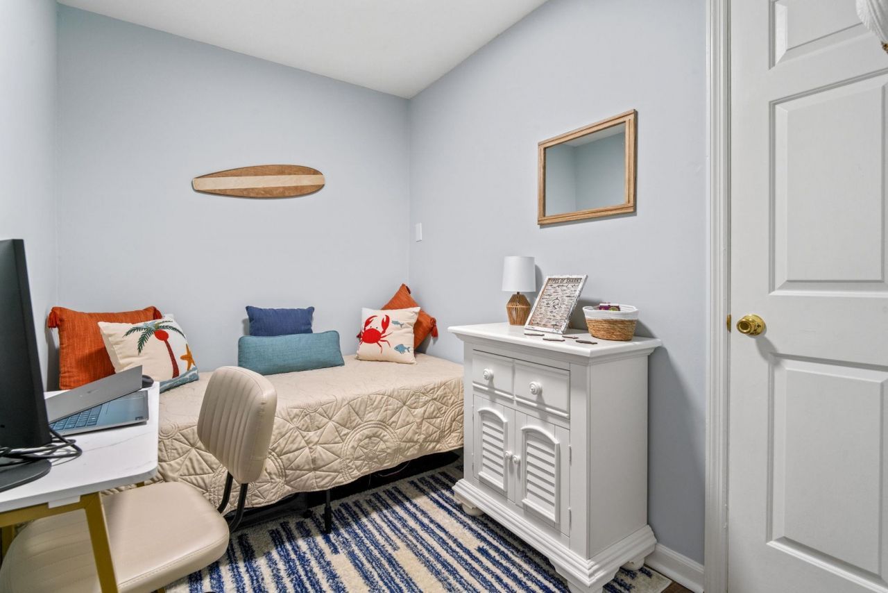 301 N Waccamaw Dr. Photo 16