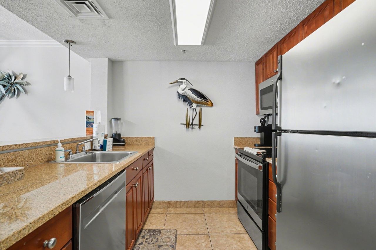 5200 N Ocean Blvd.  Photo 13