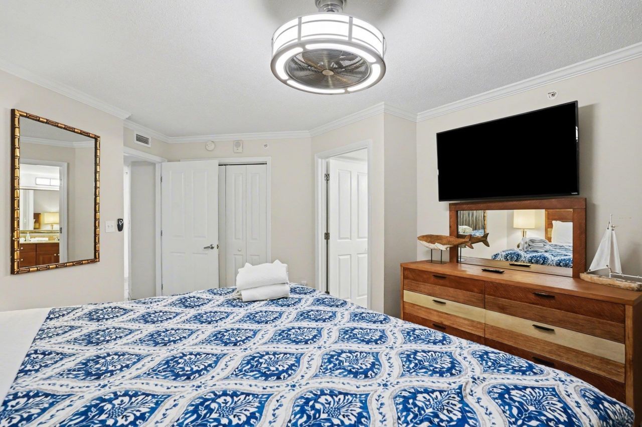 5200 N Ocean Blvd.  Photo 18