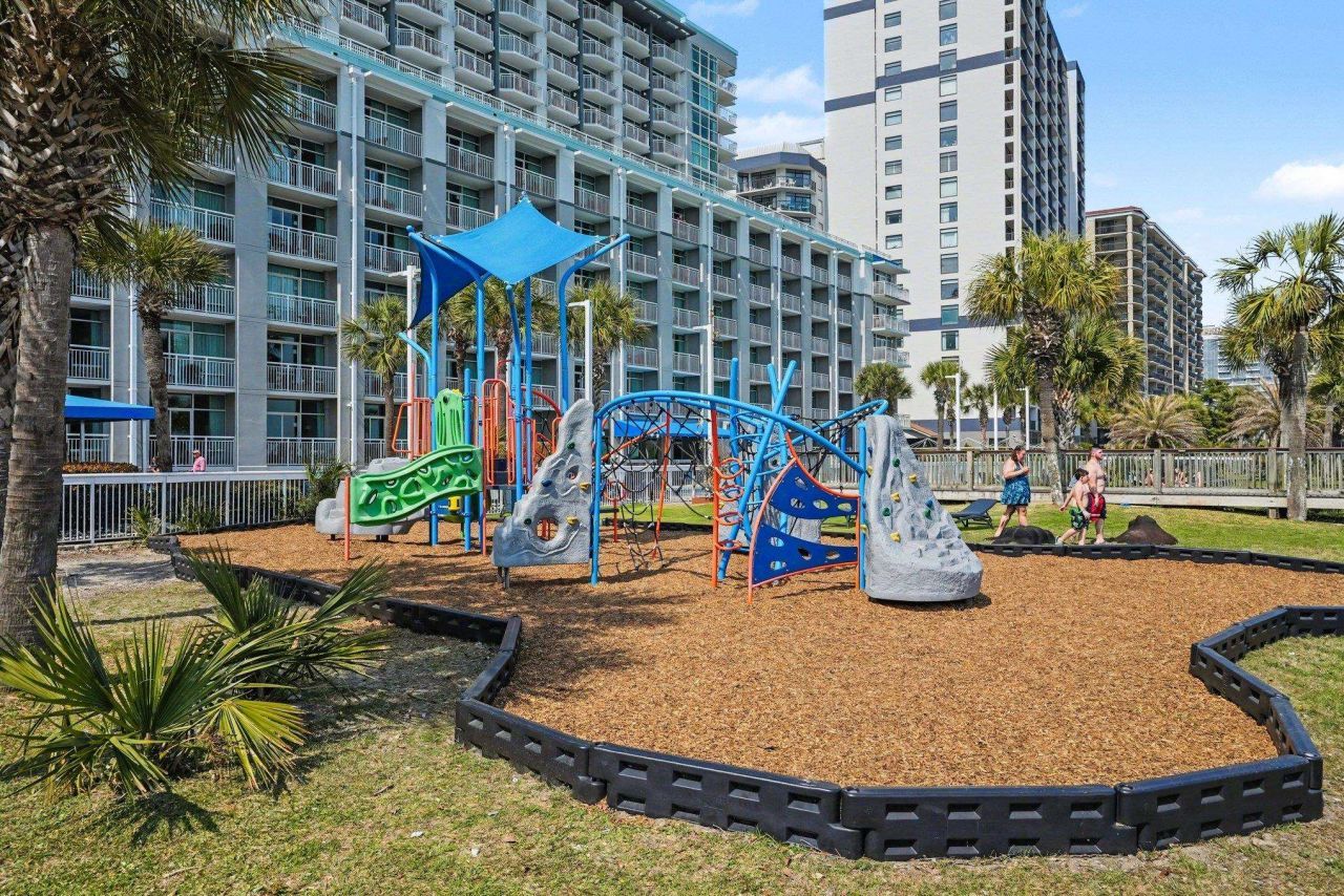 5200 N Ocean Blvd.  Photo 31