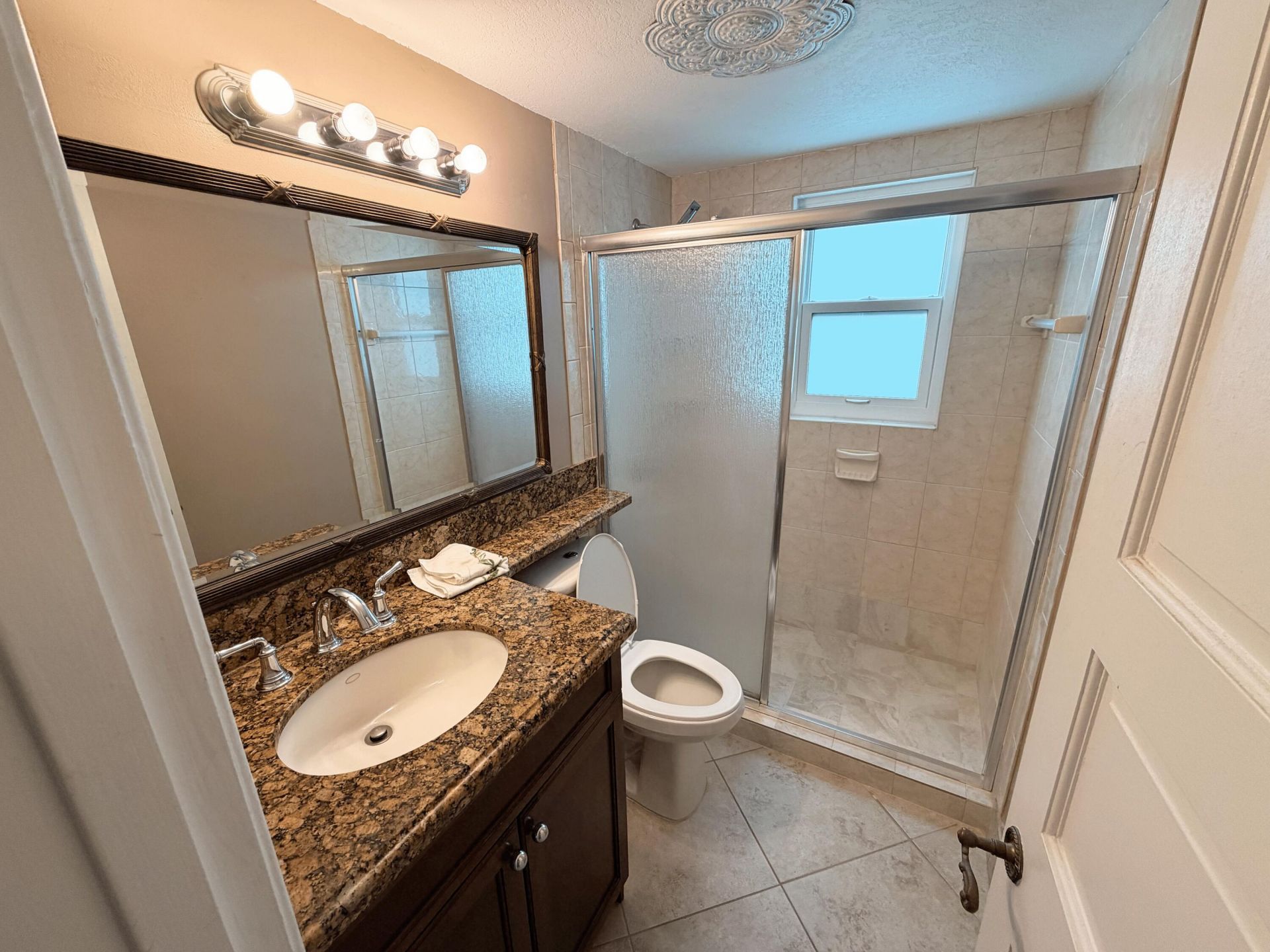 136 Coventry F, West Palm Beach, FL 33417 Photo