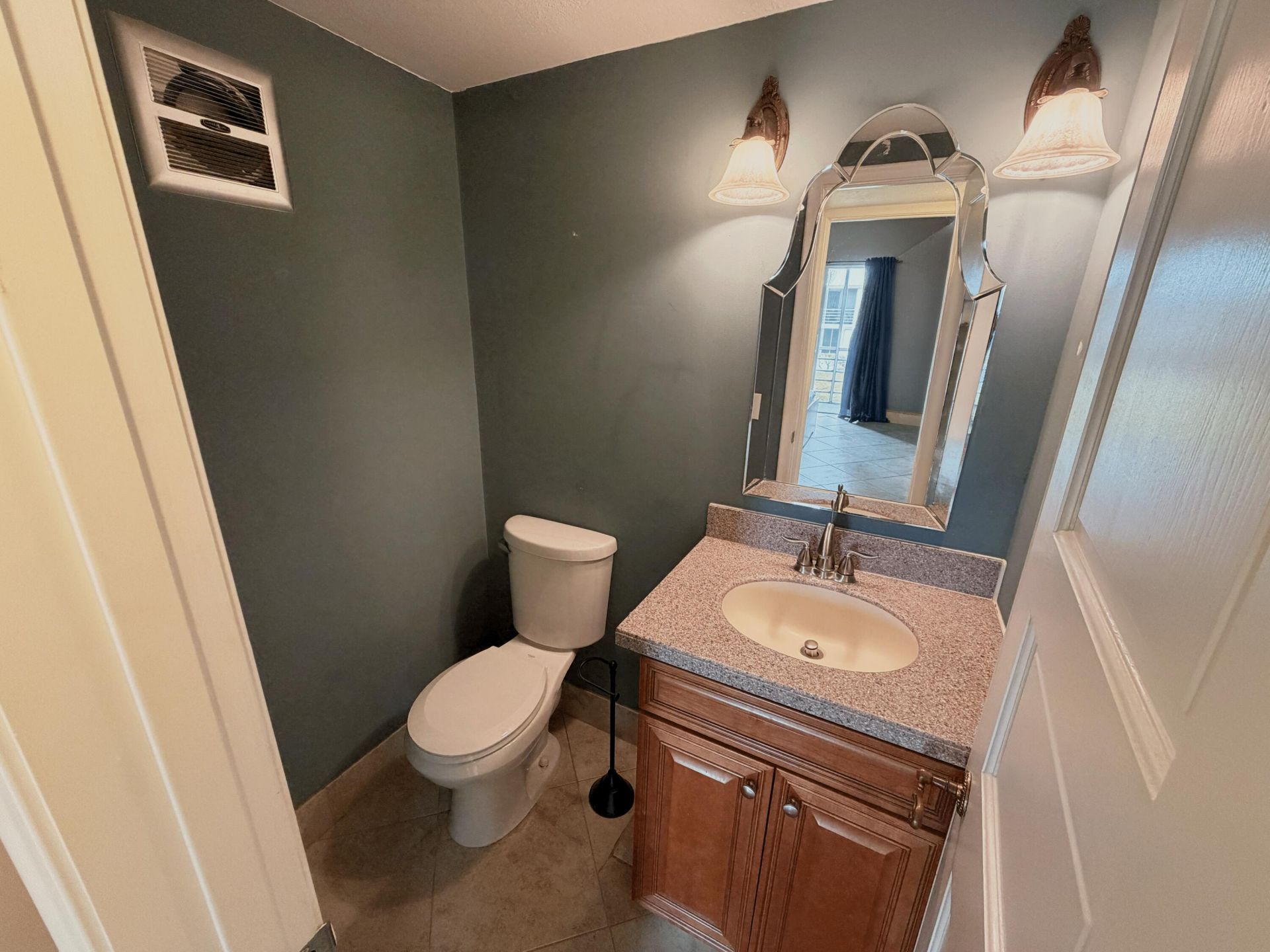 136 Coventry F, West Palm Beach, FL 33417 Photo