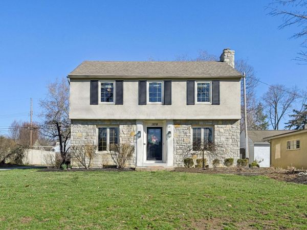 1838 Berkshire Road, Upper Arlington, OH 43221
