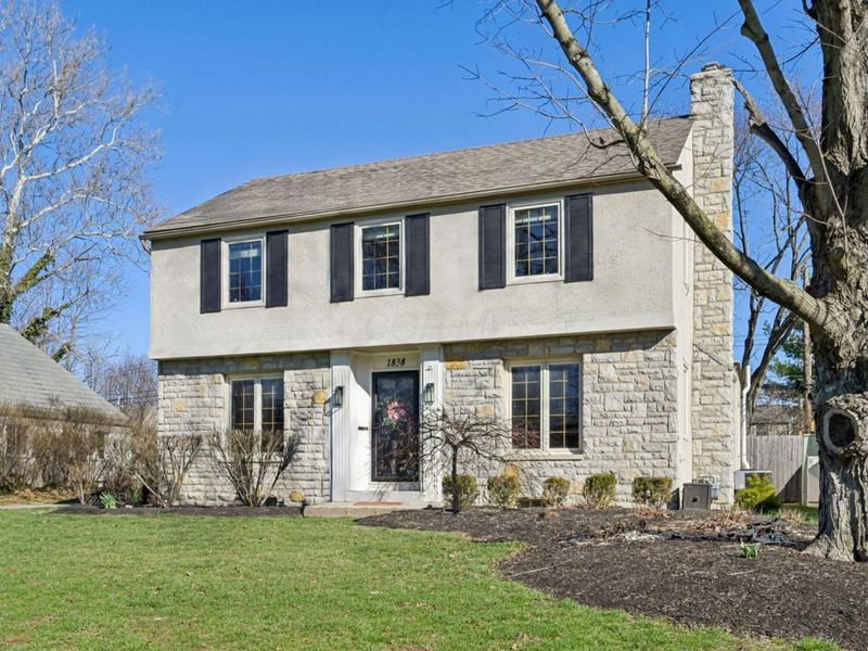 1838 Berkshire Road, Upper Arlington, OH 43221 Photo 2