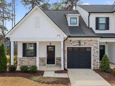 745 Putney Hill Road, Zebulon, NC 27597