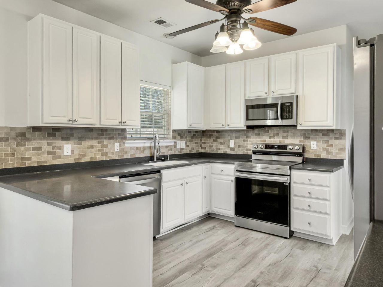 272 Westbrooke Road Photo 6