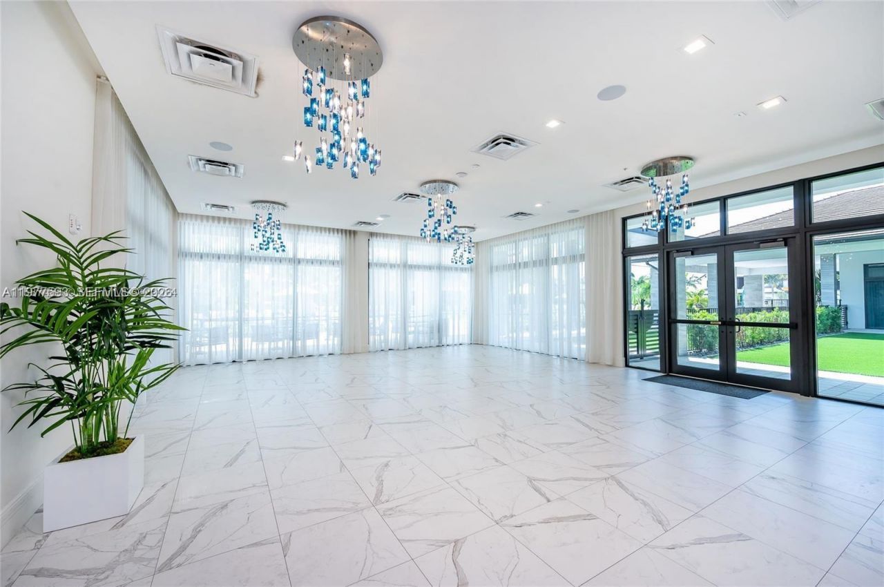 4558 NW 83rd Ave, Unit 4558, Doral, FL 33166 Photo