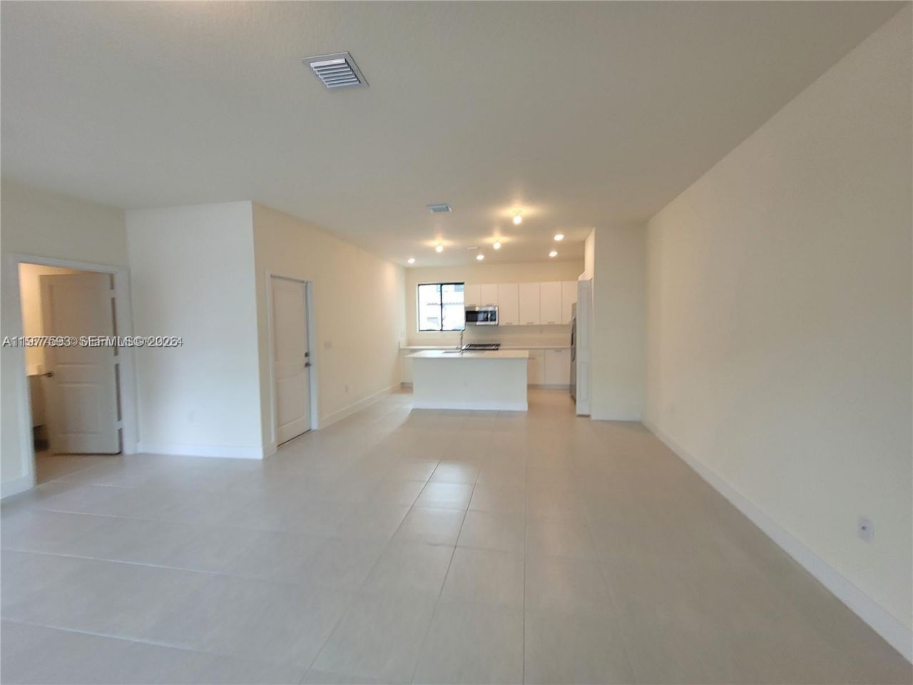 4558 NW 83rd Ave, Unit 4558, Doral, FL 33166 Photo