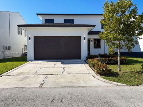 11836 SW 272nd Ter, Homestead, FL 33032