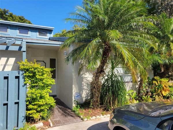 3621 SW 69th Ter, Unit 23-Z, Miramar, FL 33023